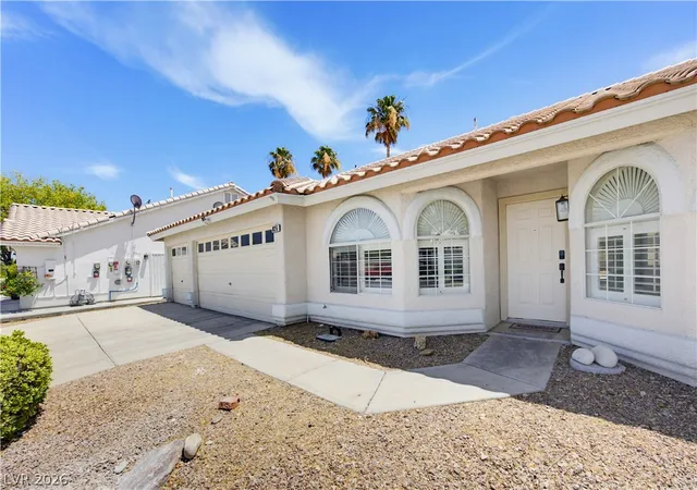Photo 4 of Single family home for sale at 825 Royal Moon Ave, Las Vegas, NV 89123 | MLS# 2788486 | Listing updated on 2026-08-03