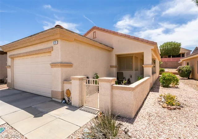 Photo 2 of Single family home for sale at 573 Carmel Mesa Dr, Henderson, NV 89012 | MLS# 2788925 | Listing updated on 2026-08-21