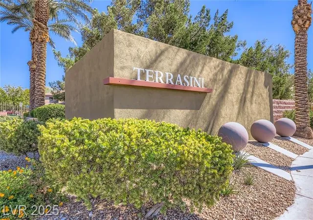 2nd image of 6630 Flaminian Ln Ln #204, North Las Vegas, NV 89084 | MLS# 2789213