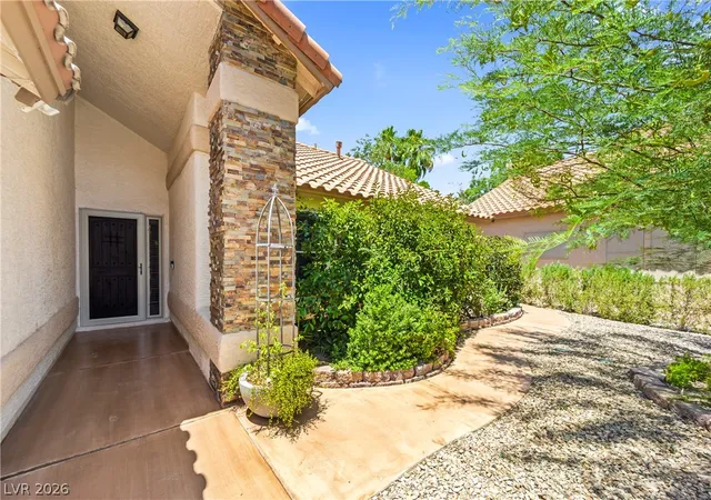 Photo 2 of Sale Pending at 207 S White Cloud Cir, Henderson, NV 89074 | MLS# 2789303 | Listing updated on 2026-08-04