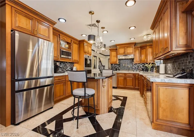 Photo 4 of Single family home for sale at 2835 S Buffalo Dr, Las Vegas, NV 89117 | MLS# 2783198 | Listing updated on 2026-08-04