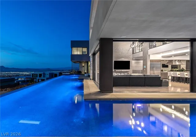 Photo 3 of Mansion for sale at 669 Dragon Peak Dr, Henderson, NV 89012 | MLS# 2787939 | Listing updated on 2026-08-17