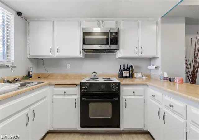 Photo 4 of Townhouse for sale at 6024 Pebble Beach Blvd, Las Vegas, NV 89108 | MLS# 2786691 | Listing updated on 2026-08-22