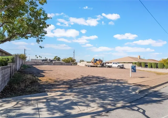 Homes for sale in Henderson, NV | 839 Fairview Dr, Henderson, NV 89015 | MLS# 2788404