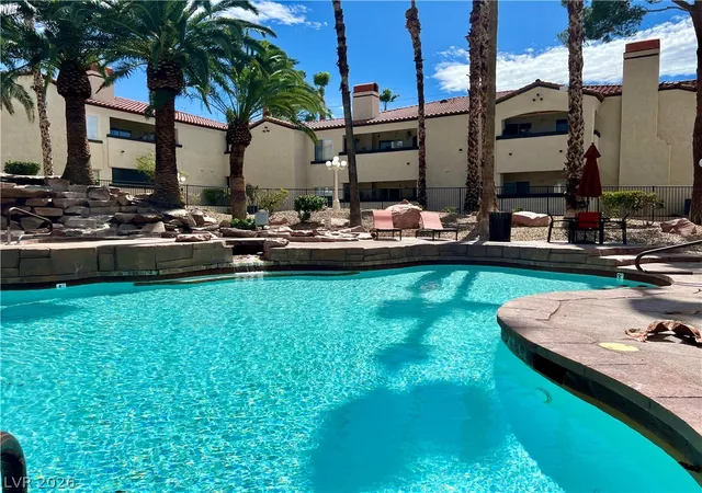 Homes for sale in Henderson, NV | 2975 Bluegrass Lane, Henderson, NV 89074 | Houzeo