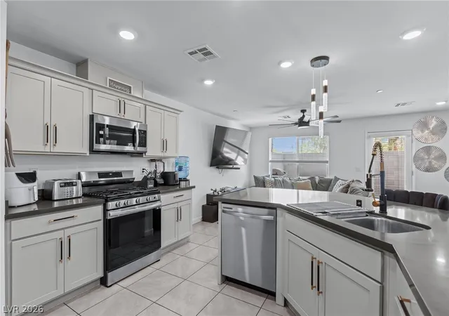 Townhouse for sale at 4915 Chidlaw Ave #3, Las Vegas, NV 89115 | MLS# 2789842