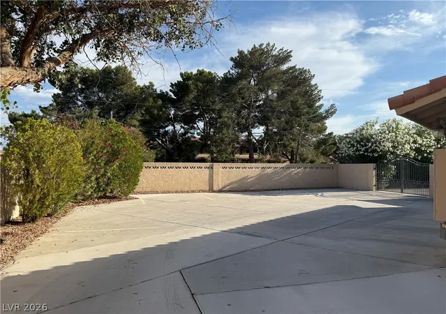 Photo 2 of Sale Pending at 2975 Montessouri St, Las Vegas, NV 89117 | MLS# 2789959 | Listing updated on 2026-08-05