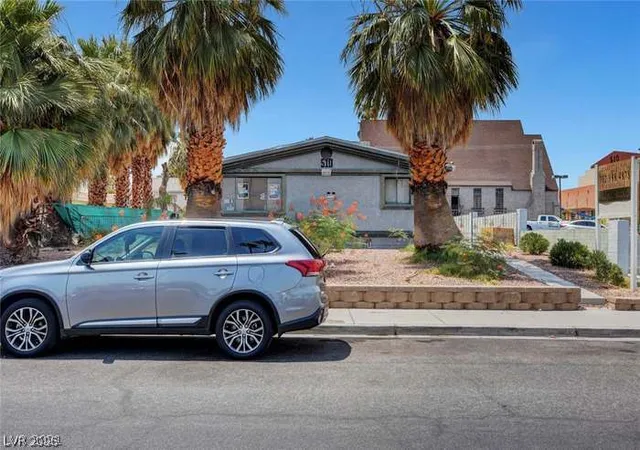 1st image of 510 S 10th St, Las Vegas, NV 89101 | MLS# 2789569