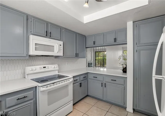 Photo 4 of Townhouse for sale at 2674 San Martin Ct, Las Vegas, NV 89121 | MLS# 2789659 | Listing updated on 2026-08-28