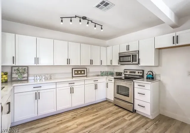 7th image of 223 Nickel St, Henderson, NV 89015 | MLS# 2789689