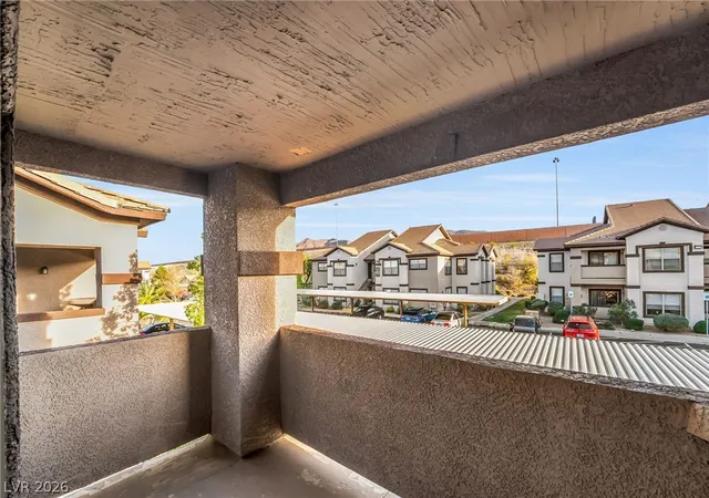 Homes for sale in Henderson, NV | 45 Maleena Mesa St, Henderson, NV 89074 | Houzeo