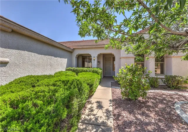 Photo 2 of Single family home for sale at 2000 High Mesa Dr, Henderson, NV 89012 | MLS# 2790482 | Listing updated on 2026-07-10
