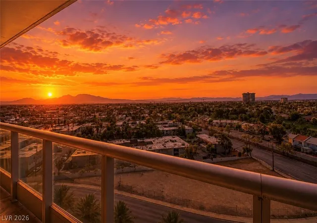 3rd image of 322 Karen Ave #903, Las Vegas, NV 89109 | MLS# 2790123
