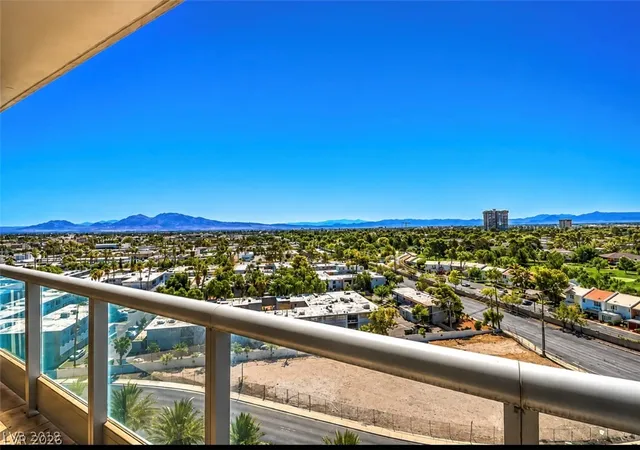 4th image of 322 Karen Ave #903, Las Vegas, NV 89109 | MLS# 2790123