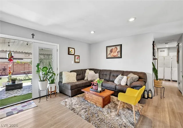 Photo 3 of Single family home for sale at 1528 Saylor Way, Las Vegas, NV 89108 | MLS# 2789929 | Listing updated on 2026-07-16
