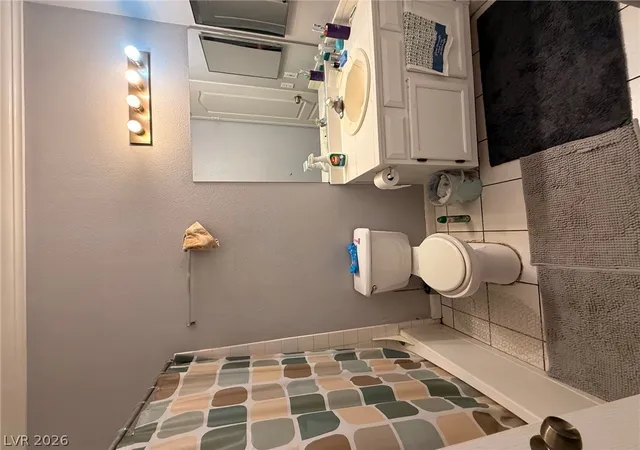 2nd image of 5525 W Flamingo Rd, Las Vegas, NV 89103
