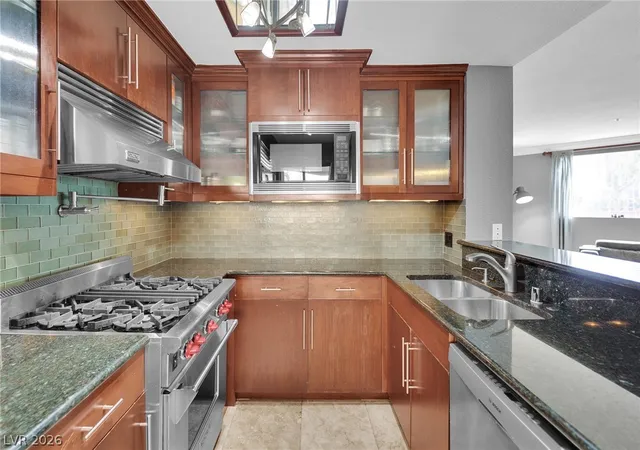 3rd image of 220 E Flamingo Rd, Las Vegas, NV 89169