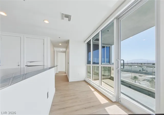 5th image of 4575 Dean Martin Dr #708, Las Vegas, NV 89103 | MLS# 2790959