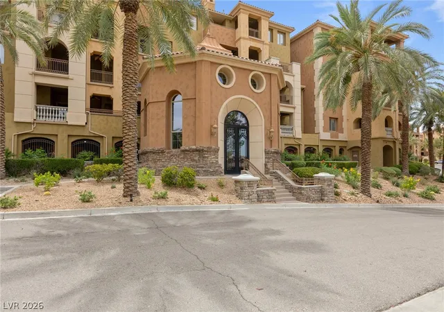 2nd image of 15 Via Mantova #208, Henderson, NV 89011 | MLS# 2790788