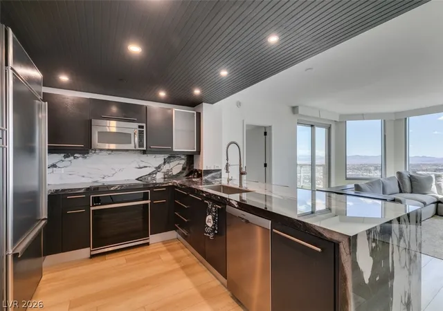 5th image of Turnberry Towers, Las Vegas, NV 89109