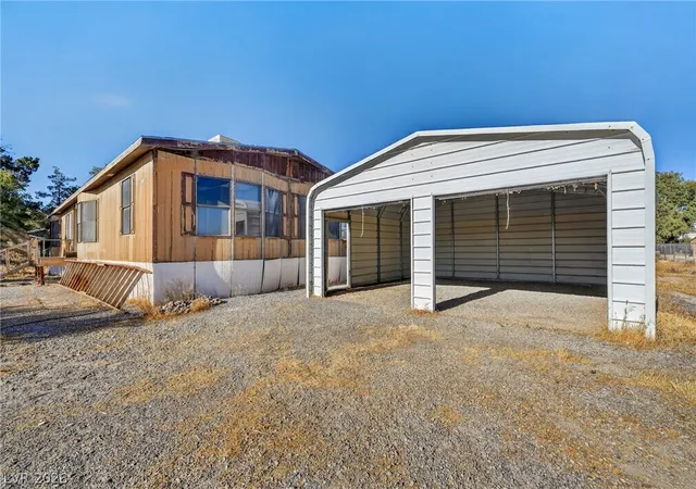 Photo 3 of Manufactured home for sale at 7921 Wildhorse Rd, Pahrump, NV 89061 | MLS# 2790453 | Listing updated on 2026-09-25