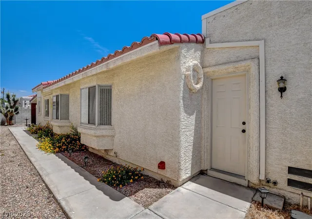 Photo 3 of Single family home for sale at 2530 Palace View Dr, Las Vegas, NV 89121 | MLS# 2790876 | Listing updated on 2026-07-16