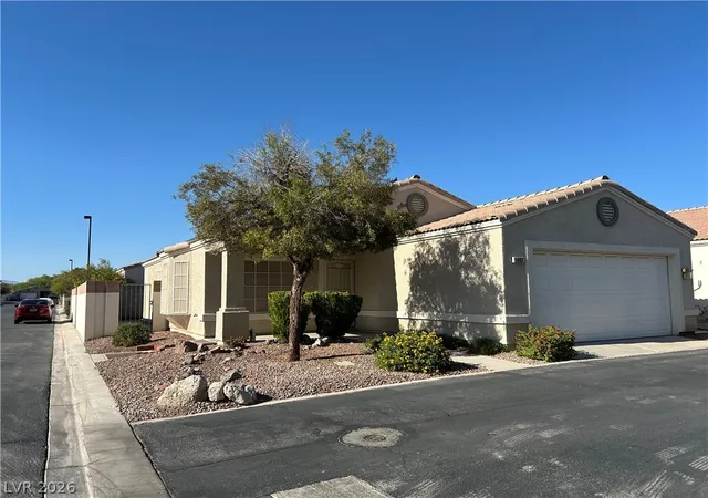 Photo 2 of Single family home for sale at 5002 Mascaro Dr, Las Vegas, NV 89122 | MLS# 2788191 | Listing updated on 2026-08-02