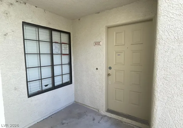 Photo 2 of Sale Pending at 2641 S Durango Dr #102, Las Vegas, NV 89117 | MLS# 2789476 | Listing updated on 2026-08-24
