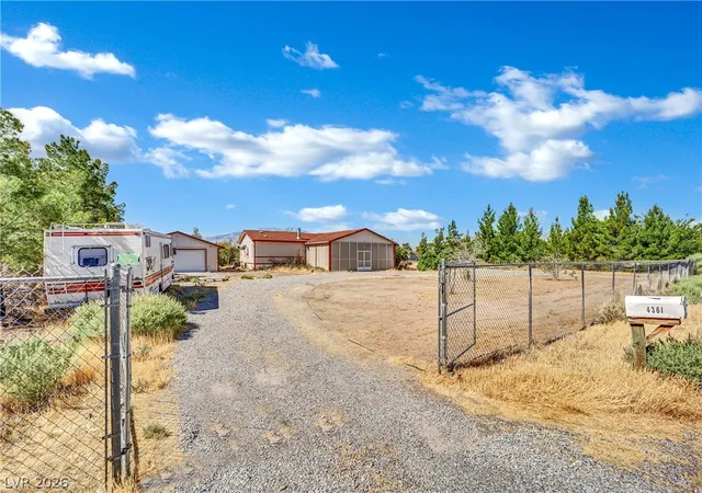 Photo 3 of Manufactured home for sale at 4361 Maple Rd, Pahrump, NV 89048 | MLS# 2791569 | Listing updated on 2026-08-28