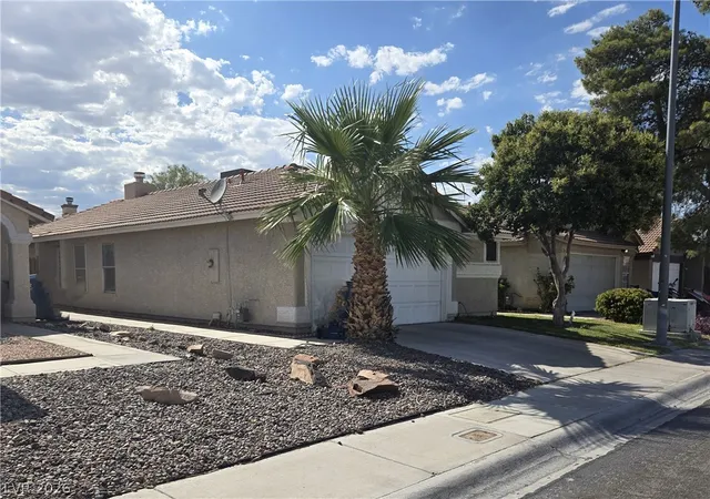 Photo 2 of Single family home for sale at 2733 Ironside Dr, Las Vegas, NV 89108 | MLS# 2791691 | Listing updated on 2026-08-18