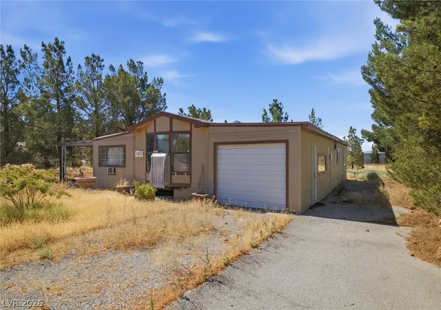 Photo 1 of Sale Pending at 1611 Vondell Dr, Pahrump, NV 89048 | MLS# 2791807 | Listing updated on 2026-07-17