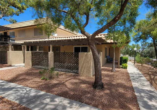 Photo 3 of Townhouse for sale at 748 Nectarine Ct, Henderson, NV 89014 | MLS# 2791601 | Listing updated on 2026-07-21
