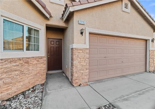 Photo 3 of Single family home for sale at 2715 Brinkley Manor St, Laughlin, NV 89029 | MLS# 2792161 | Listing updated on 2026-07-14
