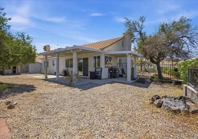 Homes for sale in Henderson, NV | 101 Aruba Isle Dr, Henderson, NV 89002 | MLS# 2791764