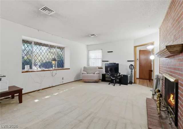 Photo 4 of Single family home for sale at 1209 Oak Tree Ln, Las Vegas, NV 89108 | MLS# 2792174 | Listing updated on 2026-07-21