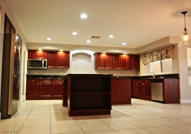 3rd image of 617 Doubleshot Ln, Henderson, NV 89052 | MLS# 2792132