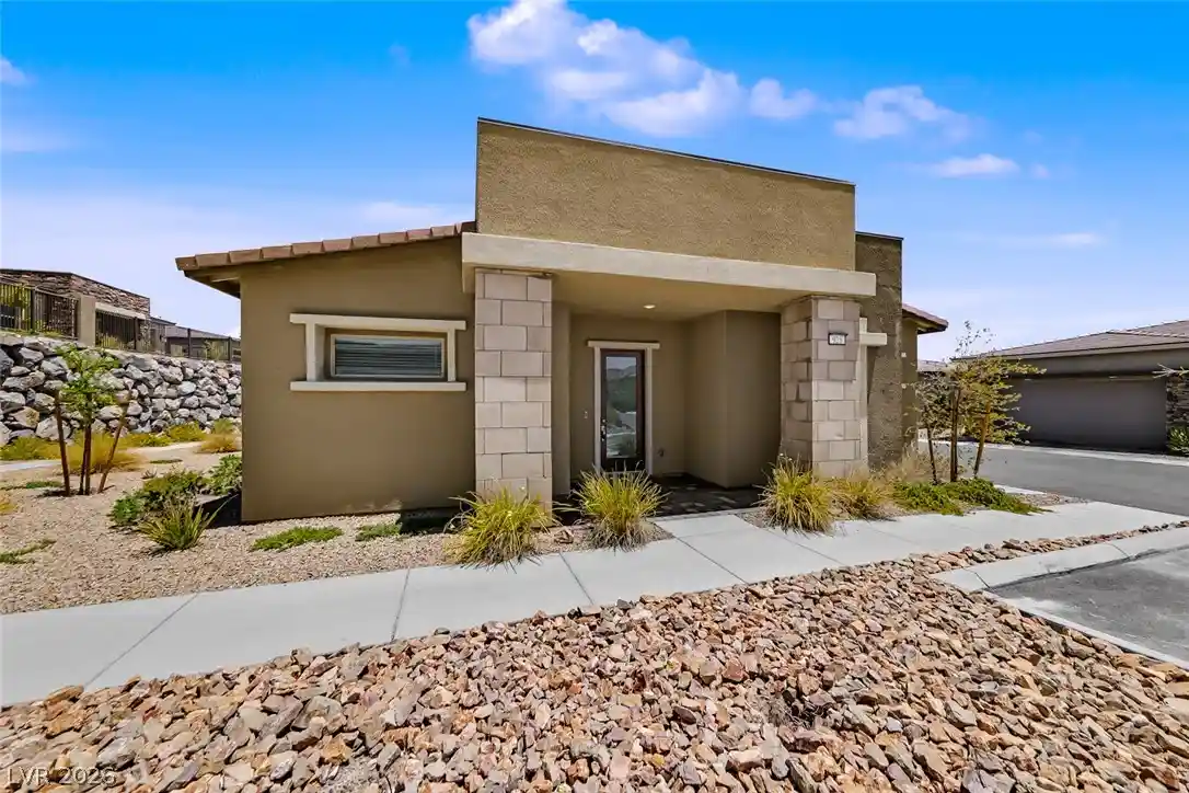 Photo 1 of Single family home for sale at 925 Allister Flds Ln, Las Vegas, NV 89138 | MLS# 2791935 | Listing updated on 2026-10-23
