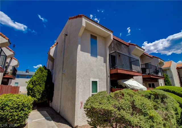 Homes for sale in Boulder City, NV | 870 B, Boulder City, NV 89005 | Houzeo