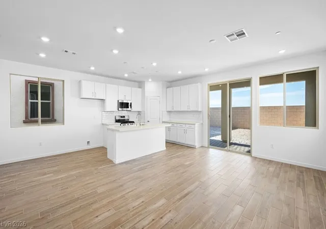 Photo 4 of Sale Pending at 653 Semitone Ln, Henderson, NV 89015 | MLS# 2792797 | Listing updated on 2026-08-15