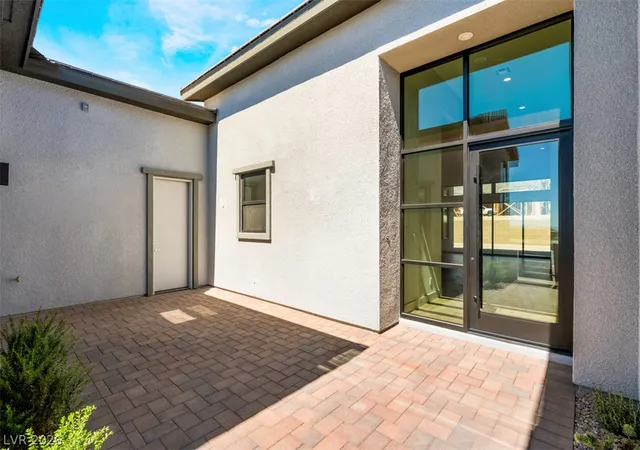Photo 2 of Sale Pending at 217 Grange Crk Ln, Las Vegas, NV 89138 | MLS# 2792846 | Listing updated on 2026-08-28