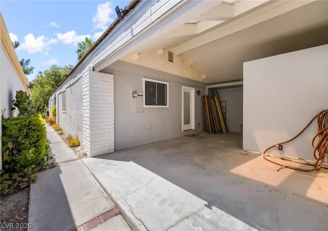 2nd image of 2989 Bel Air Dr, Las Vegas, NV 89109 | MLS# 2792594