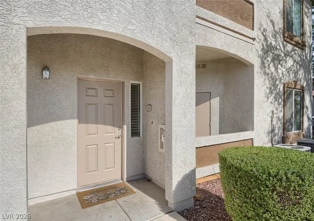 2nd image of 2305 W Horizon Ridge Pkwy #3114, Henderson, NV 89052 | MLS# 2793148