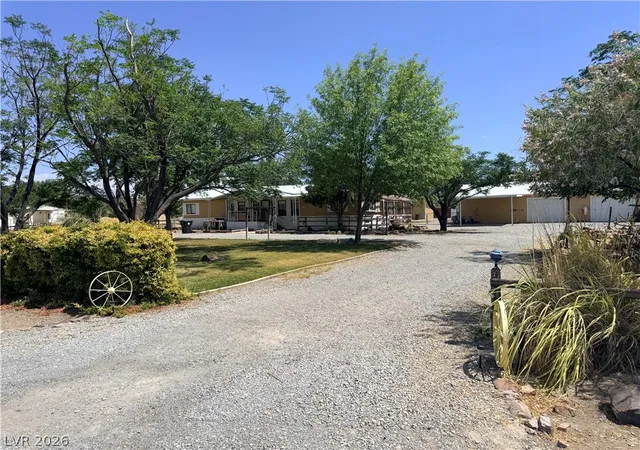 Photo 4 of Manufactured home for sale at 1391 W Dyer Rd, Pahrump, NV 89048 | MLS# 2793337 | Listing updated on 2026-08-26