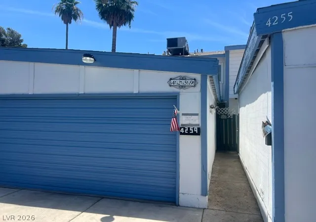 Photo 3 of Townhouse for sale at 4259 Kona Coast Way, Las Vegas, NV 89121 | MLS# 2793335 | Listing updated on 2026-06-21
