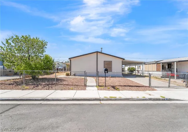 3rd image of 214 Piute Ln, Henderson, NV 89015 | MLS# 2792835