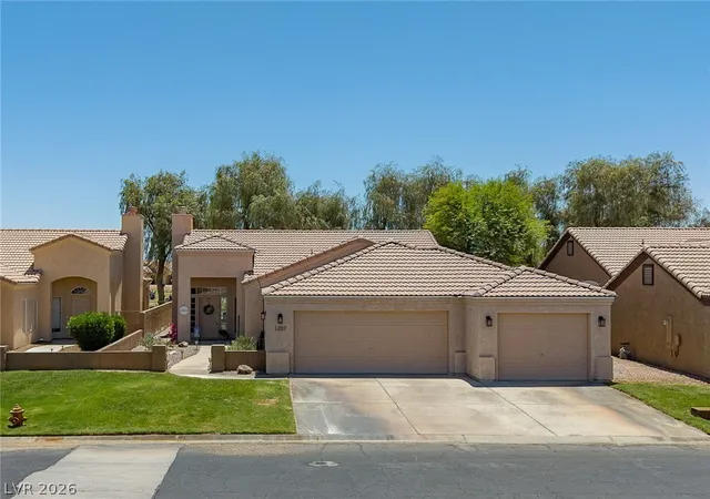 3rd image of 1207 Golf Club Dr, Laughlin, NV 89029 | MLS# 2793499