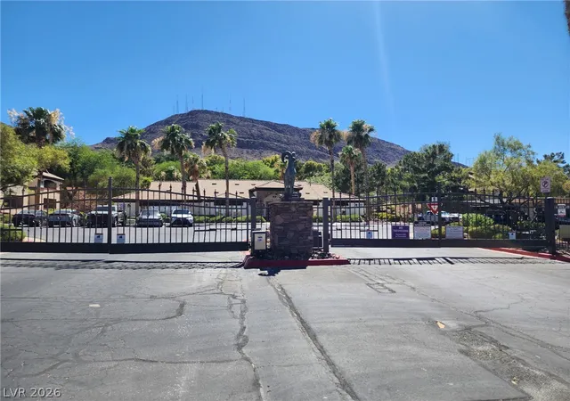 Homes for sale in Henderson, NV | 231 W Horizon Ridge Pkwy #1127, Henderson, NV 89012 | MLS# 2793717