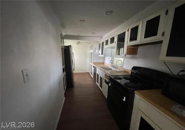 2nd image of 750 S Royal Crest Cir #351, Las Vegas, NV 89169 | MLS# 2794180