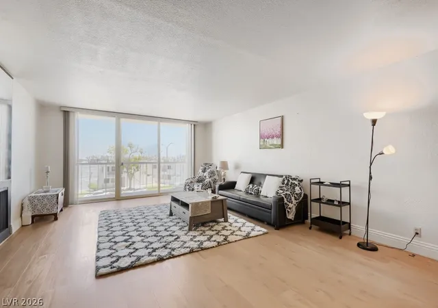 3rd image of 750 S Royal Crest Cir #327, Las Vegas, NV 89169 | MLS# 2794322