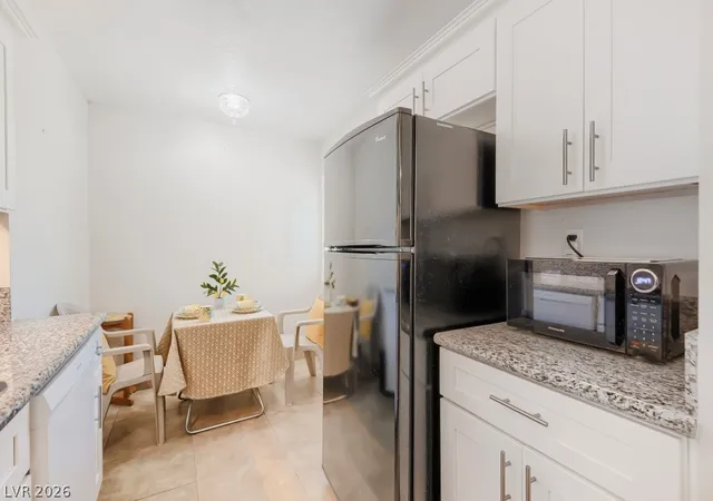5th image of 750 S Royal Crest Cir #327, Las Vegas, NV 89169 | MLS# 2794322
